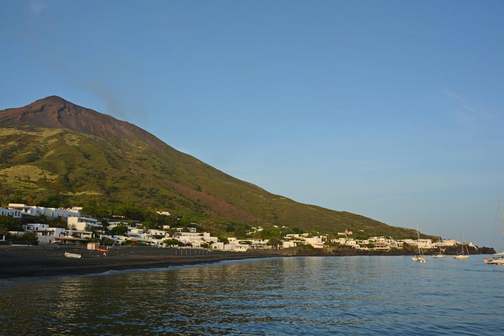 Aparthotel Il Gabbiano Relais In Stromboli Exterior foto