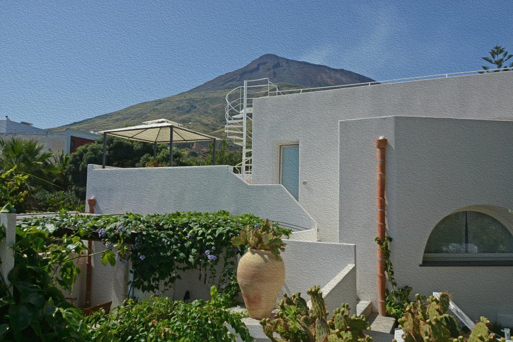 Aparthotel Il Gabbiano Relais In Stromboli Exterior foto