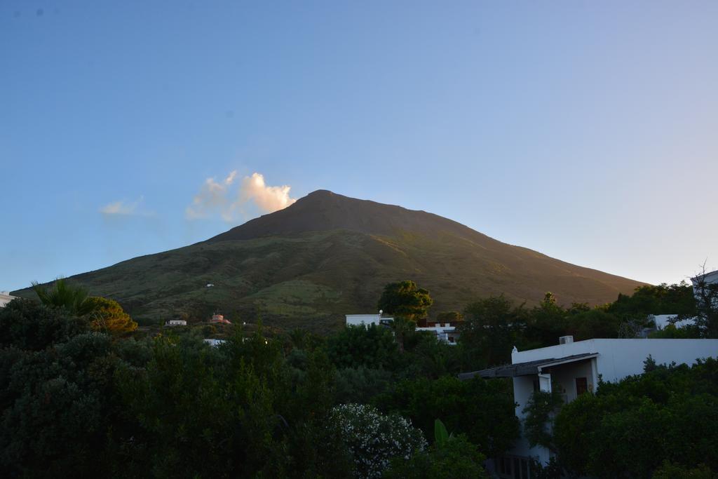 Aparthotel Il Gabbiano Relais In Stromboli Exterior foto