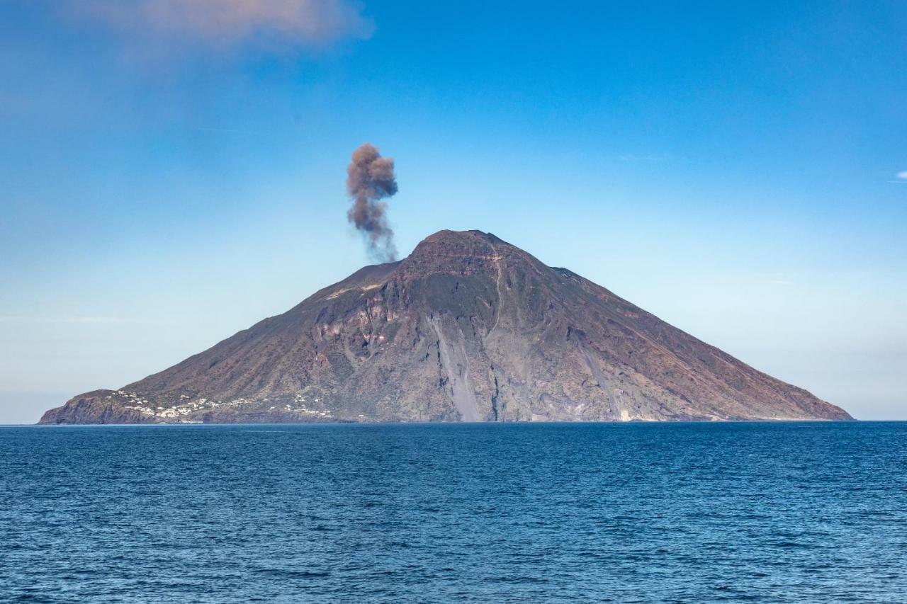 Aparthotel Il Gabbiano Relais In Stromboli Exterior foto