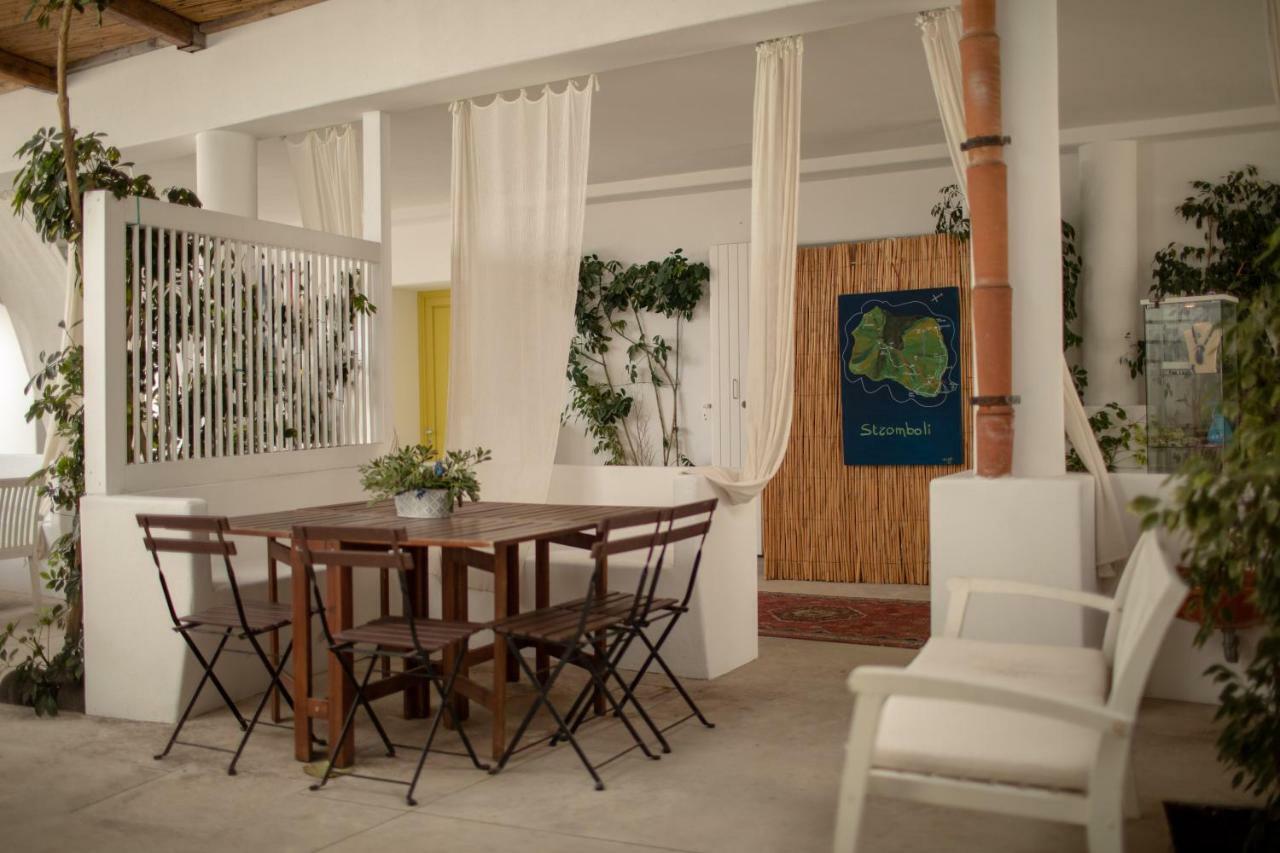 Aparthotel Il Gabbiano Relais In Stromboli Exterior foto